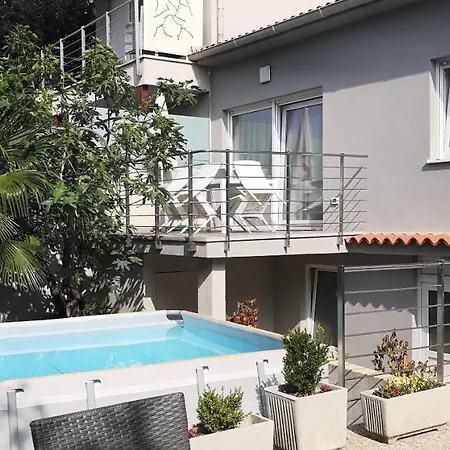 Danex Premium Apartamento *